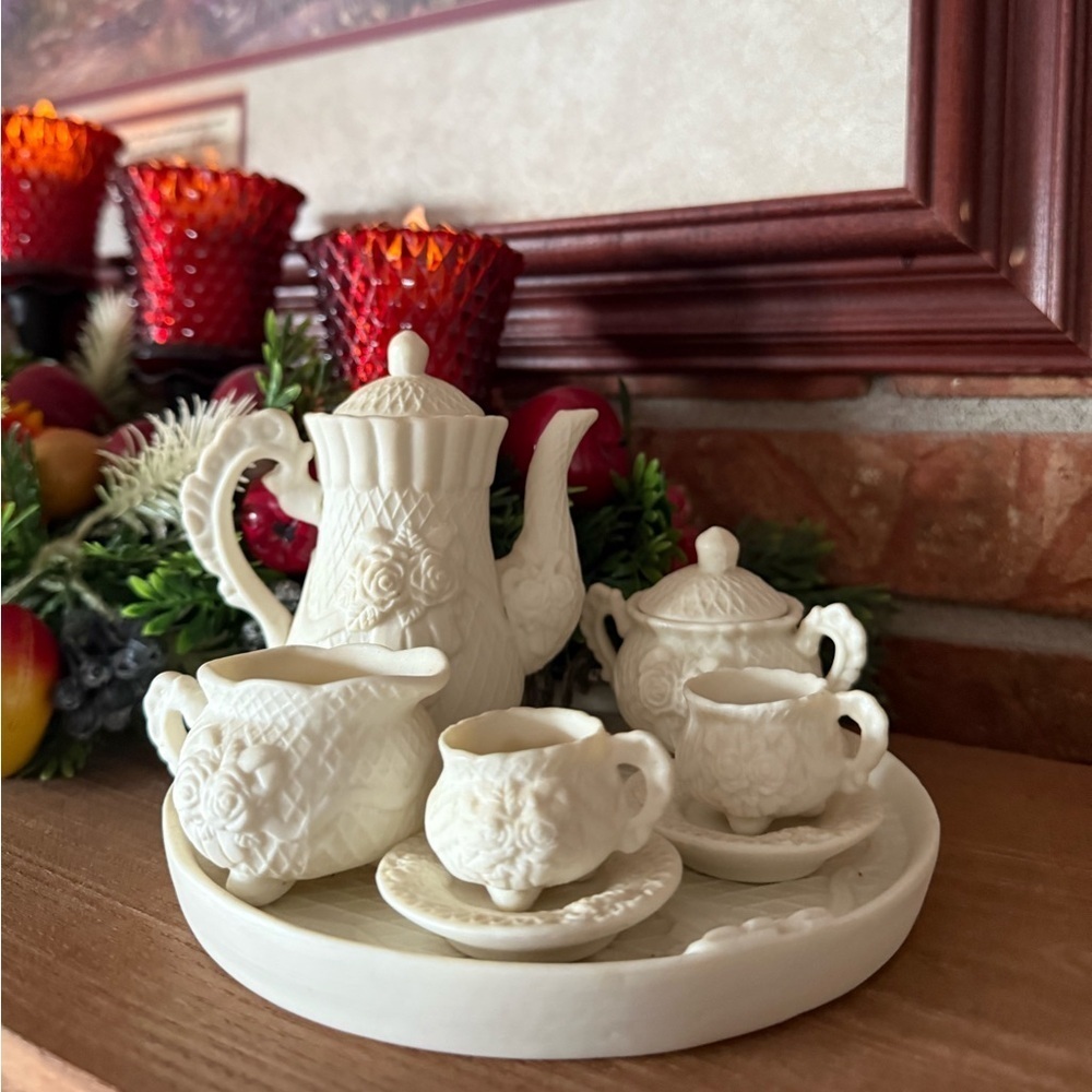 Vintage 1974 Victorian Miniature Swiss Roses Tea Set